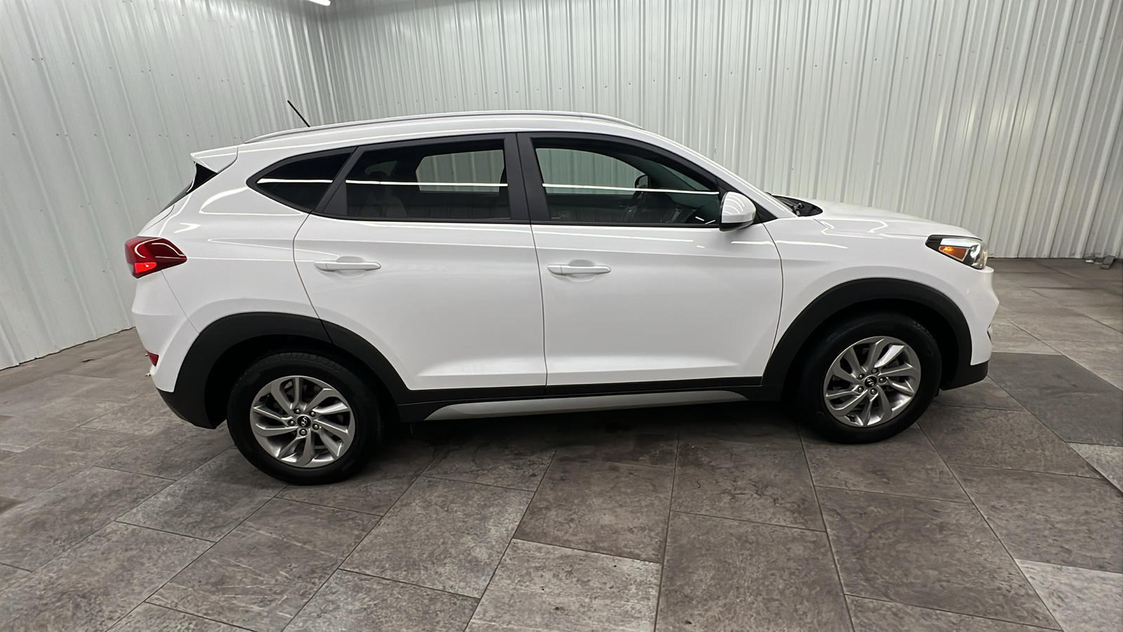 2017 Hyundai Tucson SE 8