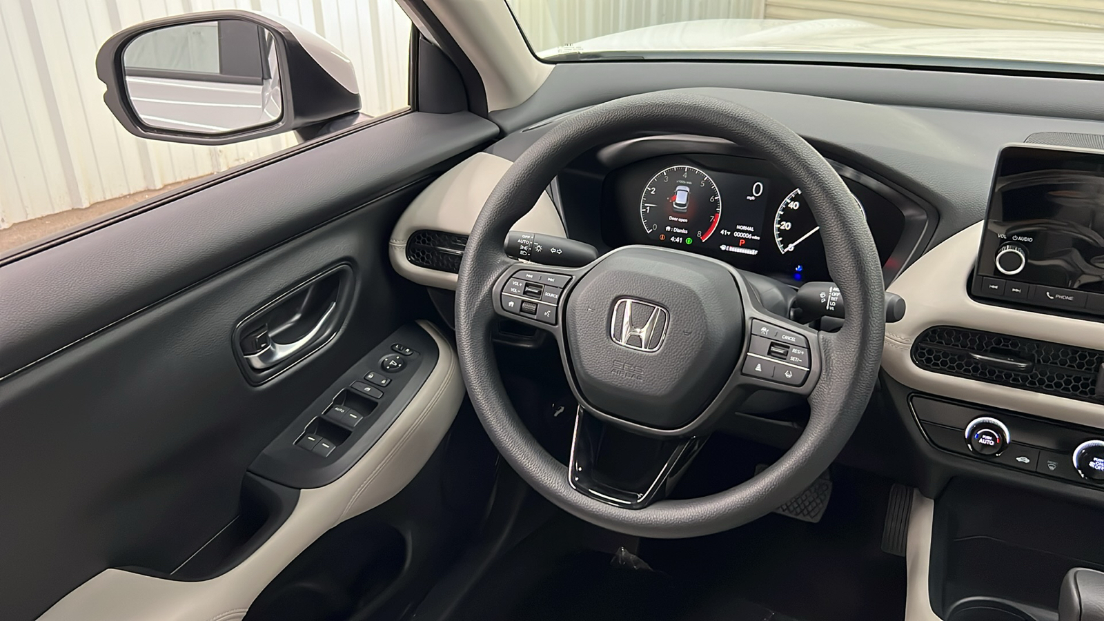 2025 Honda HR-V LX 13