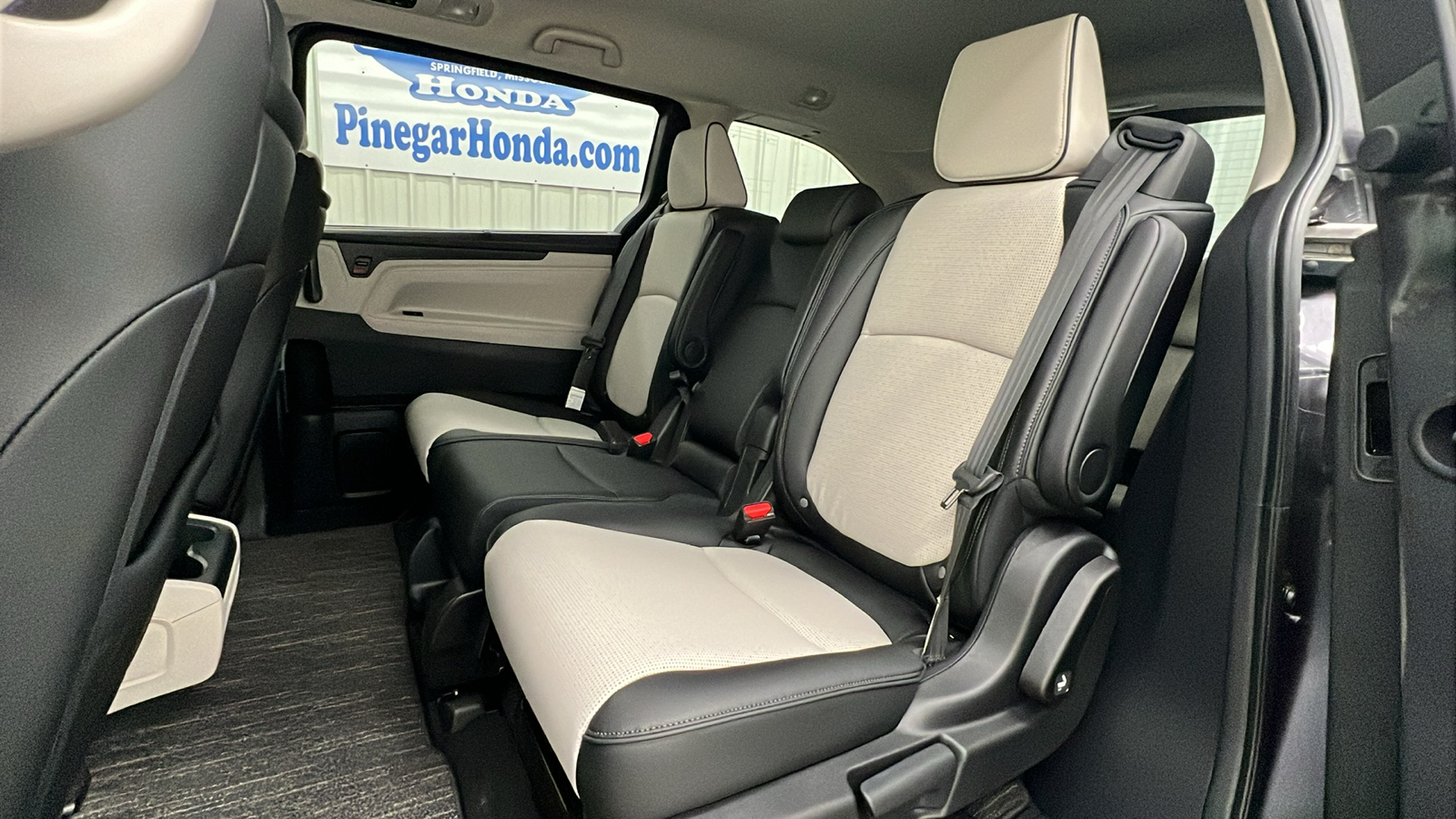 2025 Honda Odyssey Elite 12