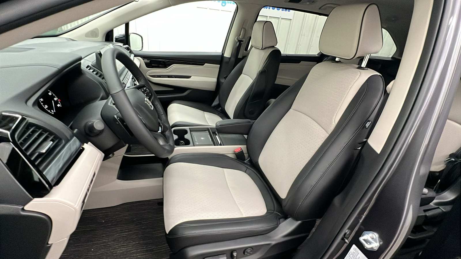 2025 Honda Odyssey Elite 21