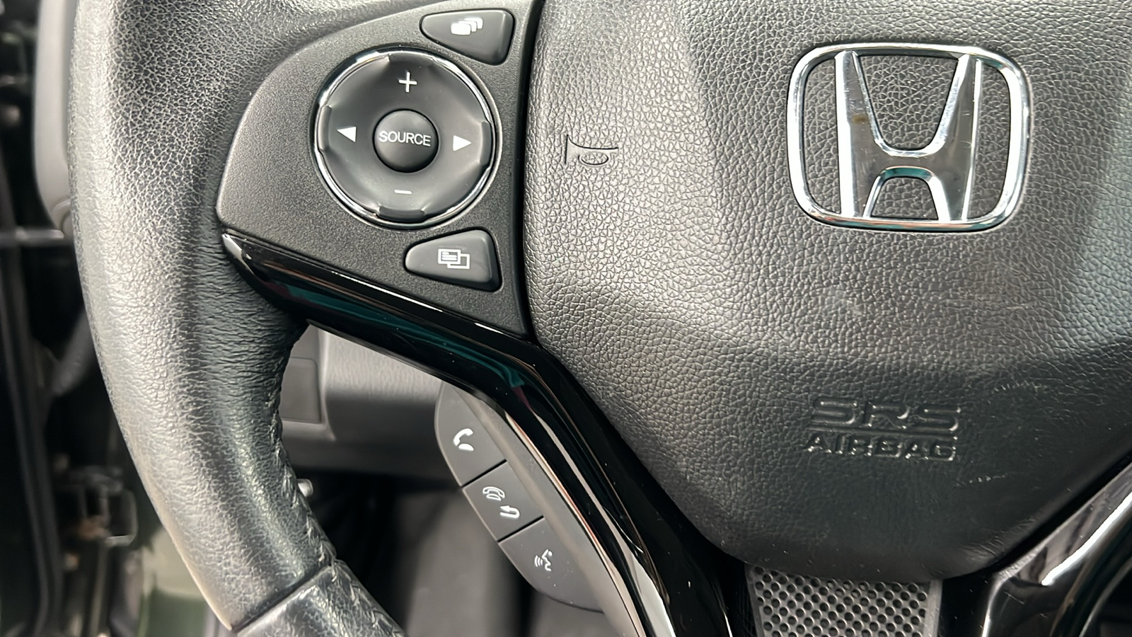 2016 Honda HR-V EX-L 23
