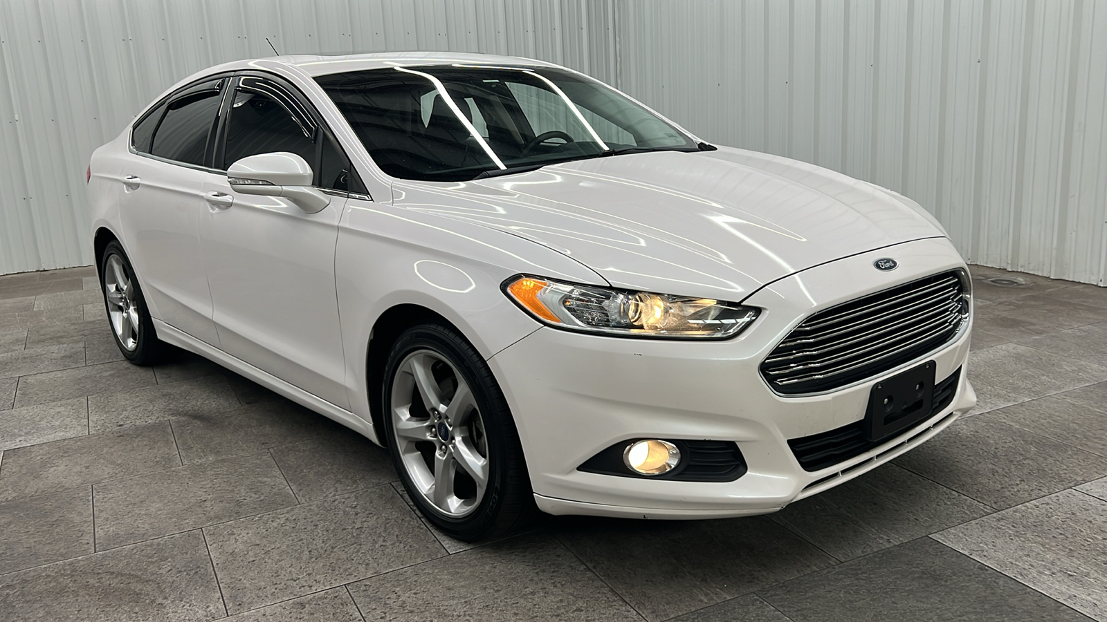 2016 Ford Fusion SE 8