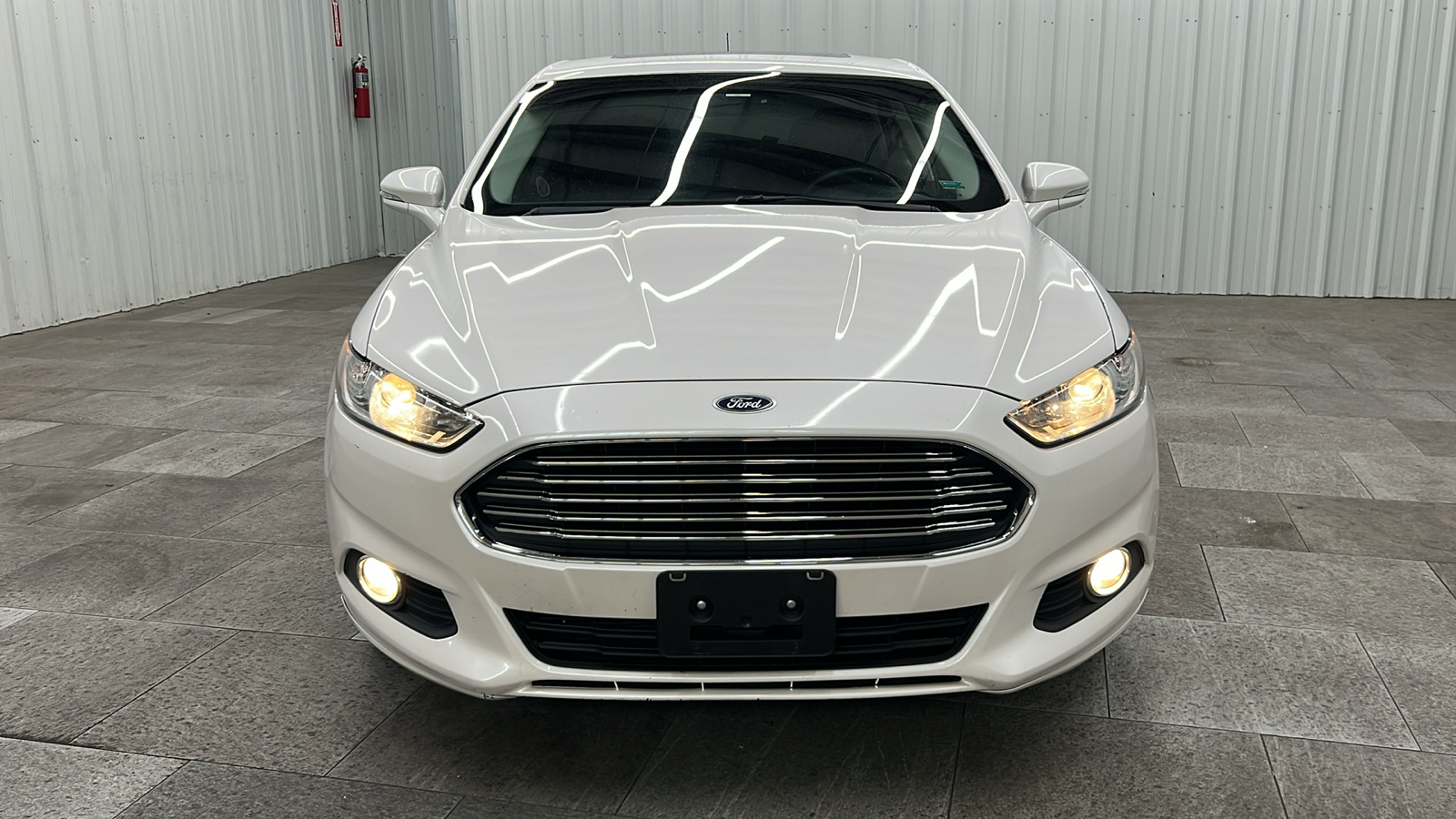 2016 Ford Fusion SE 9