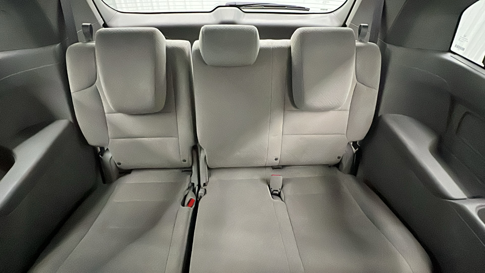 2016 Honda Odyssey EX 12