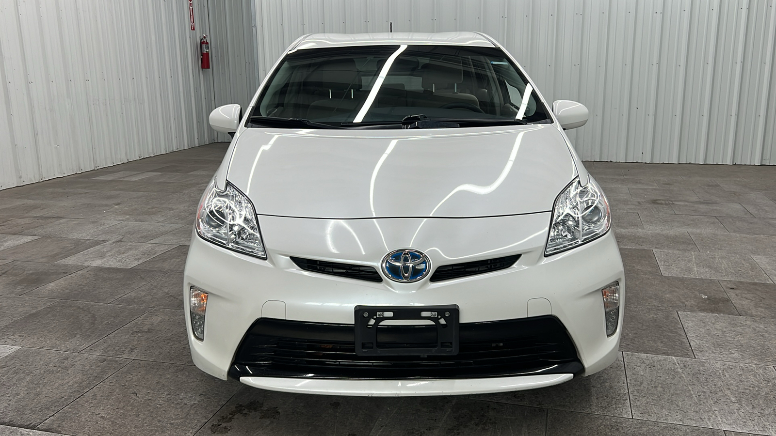 2015 Toyota Prius Two 11