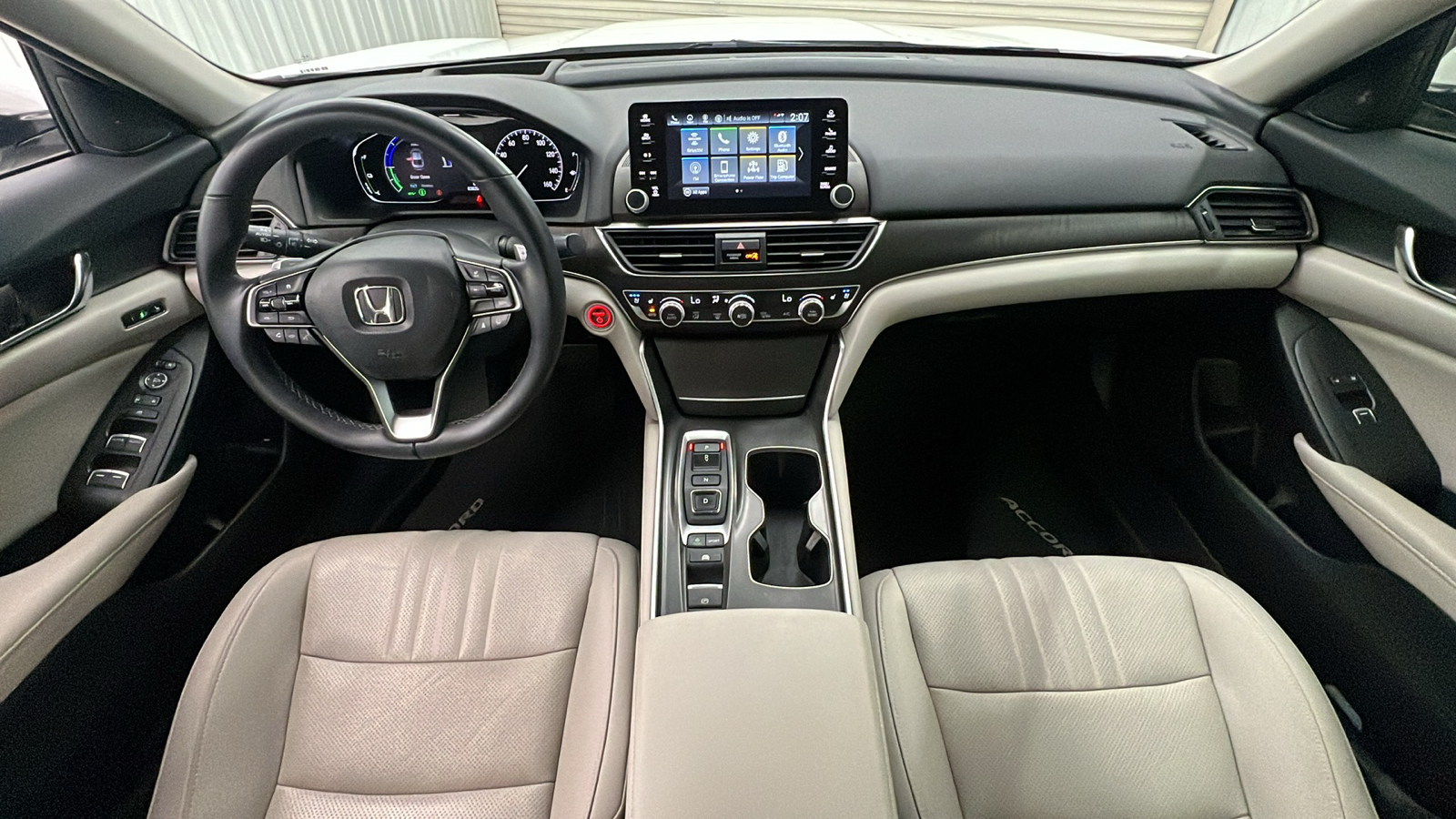 2022 Honda Accord Hybrid Touring 14