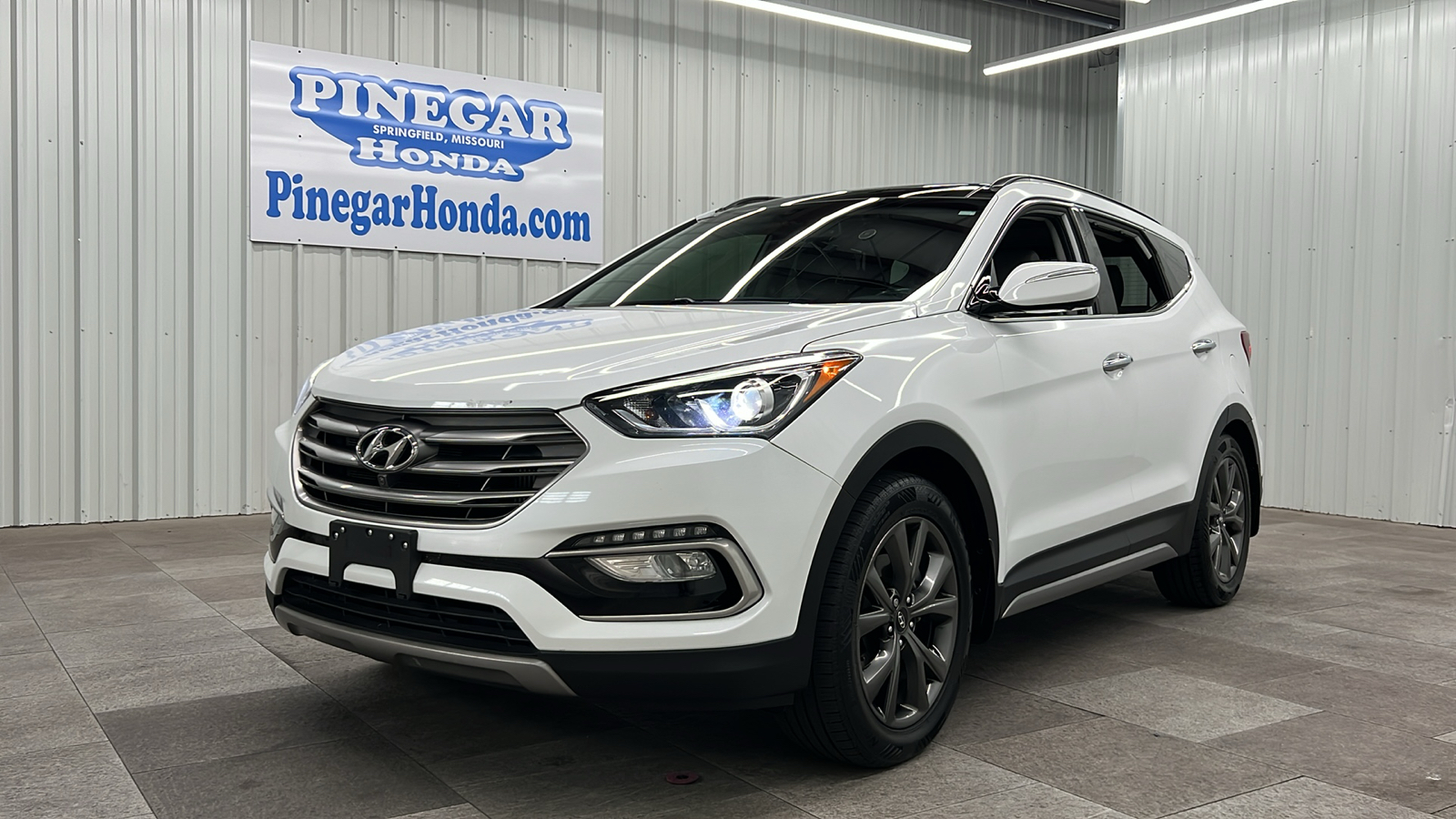 2017 Hyundai Santa Fe Sport 2.0L Turbo Ultimate 1