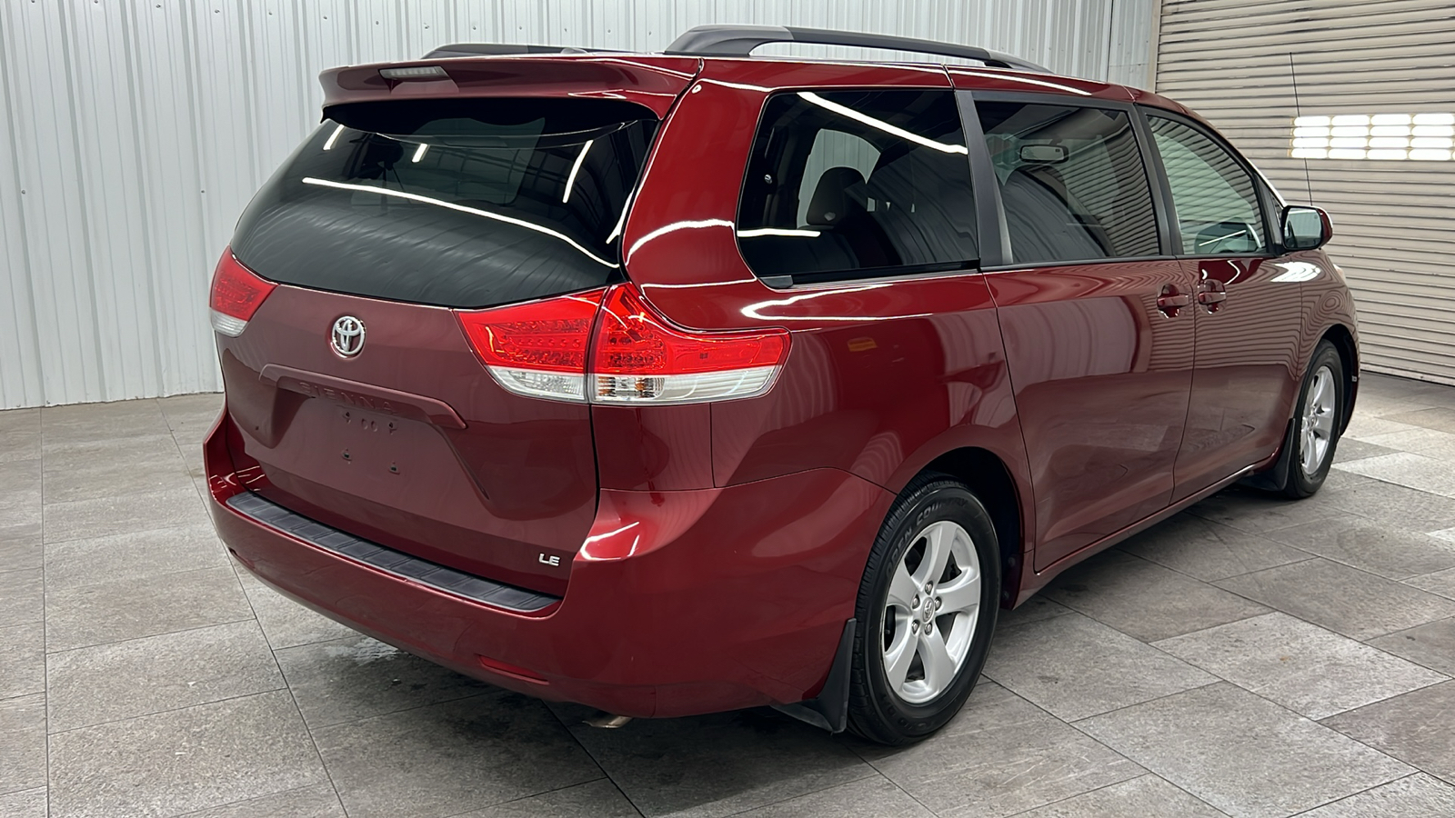 2014 Toyota Sienna LE 6