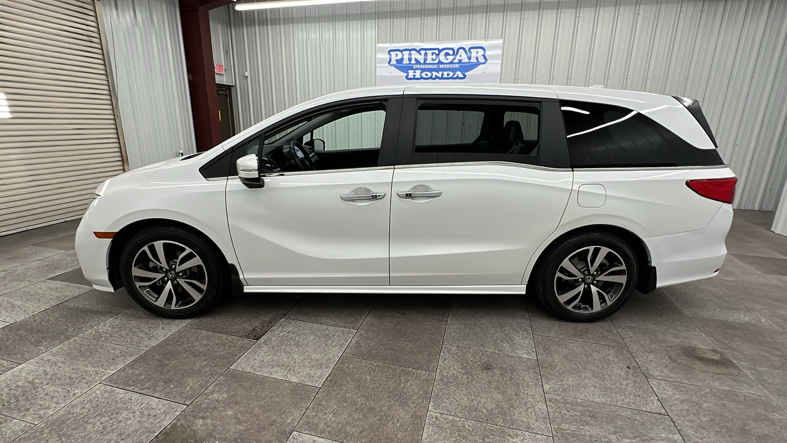 2021 Honda Odyssey Touring 2