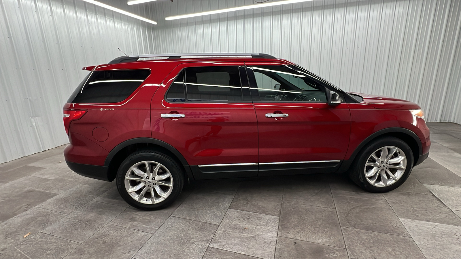 2014 Ford Explorer XLT 9