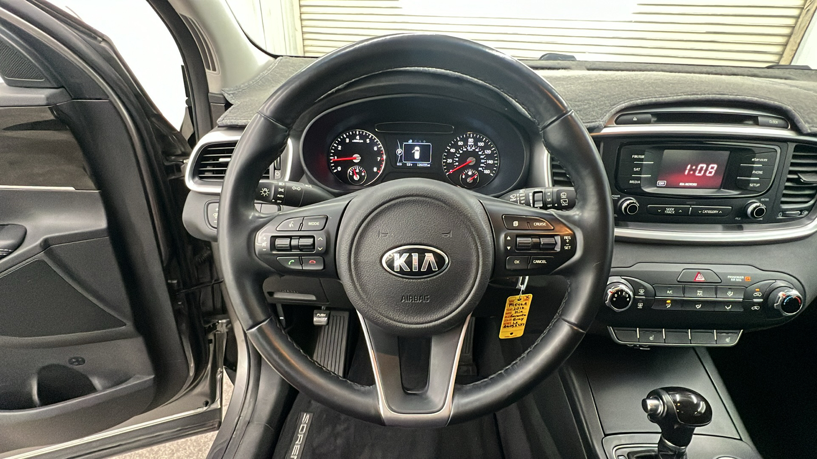 2016 Kia Sorento LX 23