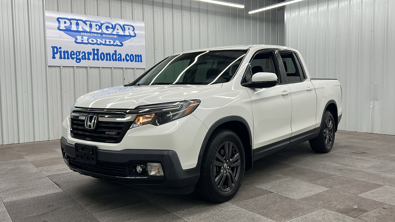 2019 Honda Ridgeline Sport 1