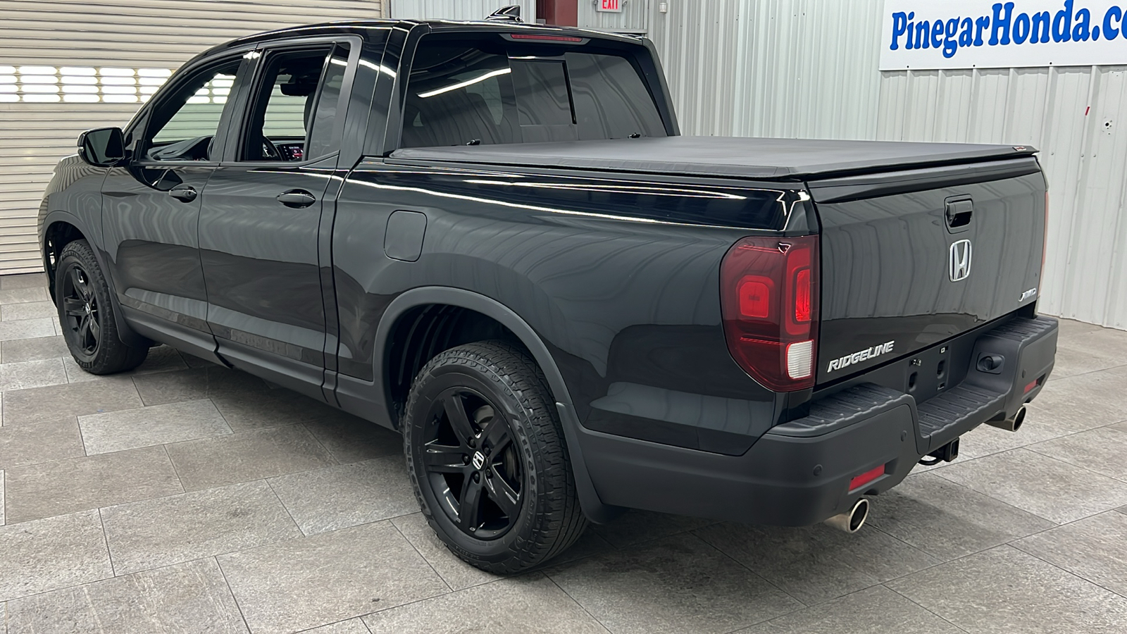 2022 Honda Ridgeline Black Edition 4