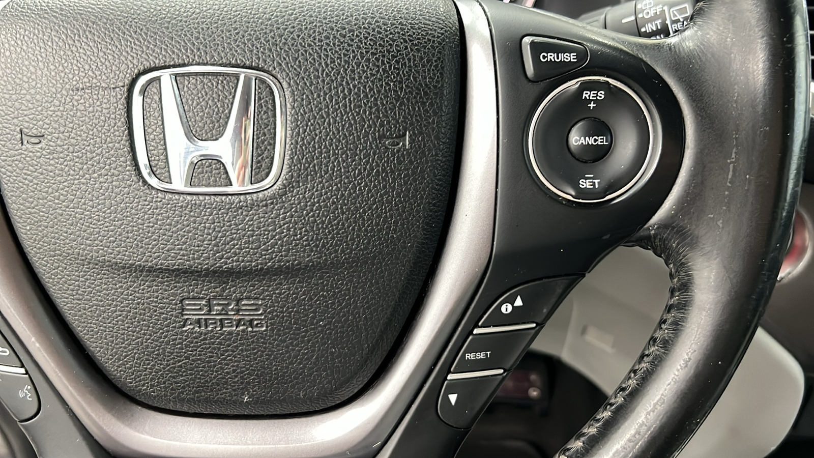 2016 Honda Pilot EX-L 27