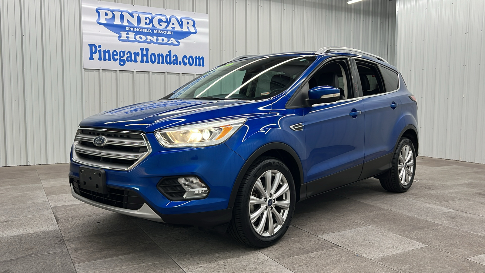 2017 Ford Escape Titanium 1