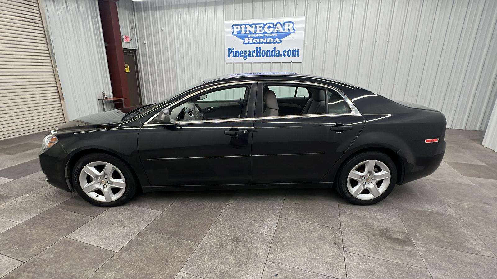 2012 Chevrolet Malibu LS 2