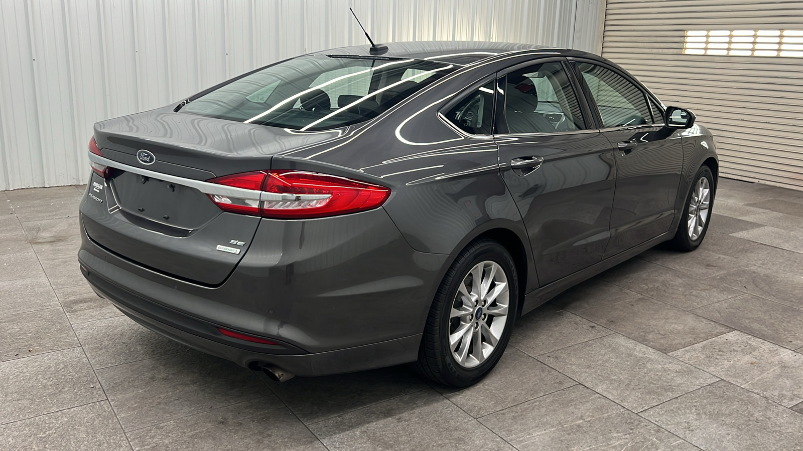 2017 Ford Fusion SE 8