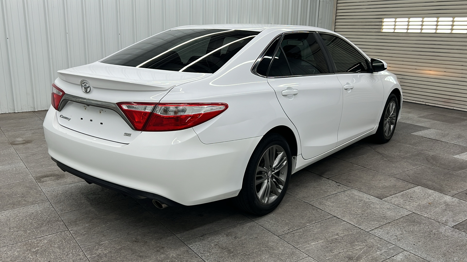 2015 Toyota Camry SE 8