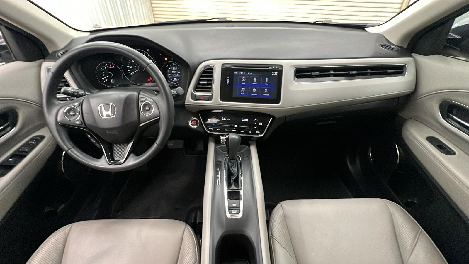 2018 Honda HR-V EX-L 14