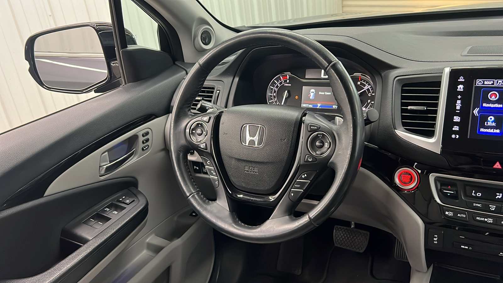 2018 Honda Pilot Touring 18