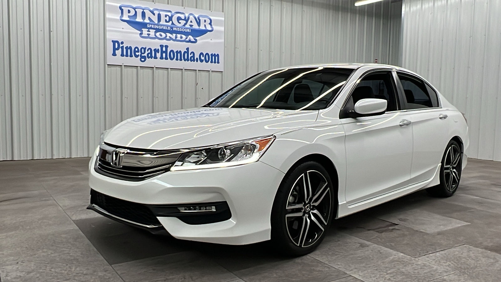 2016 Honda Accord Sport 1