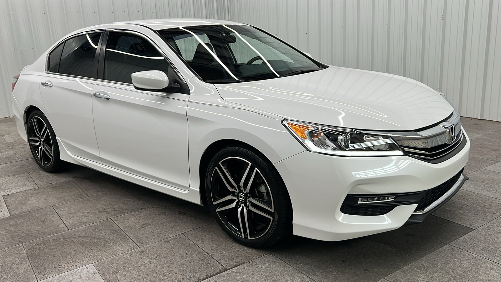 2016 Honda Accord Sport 10