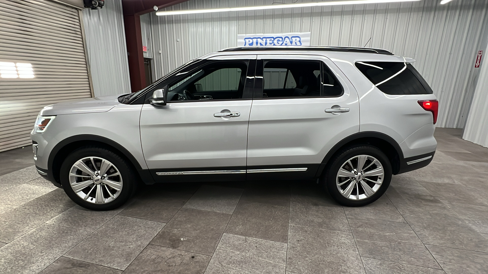 2019 Ford Explorer Limited 2