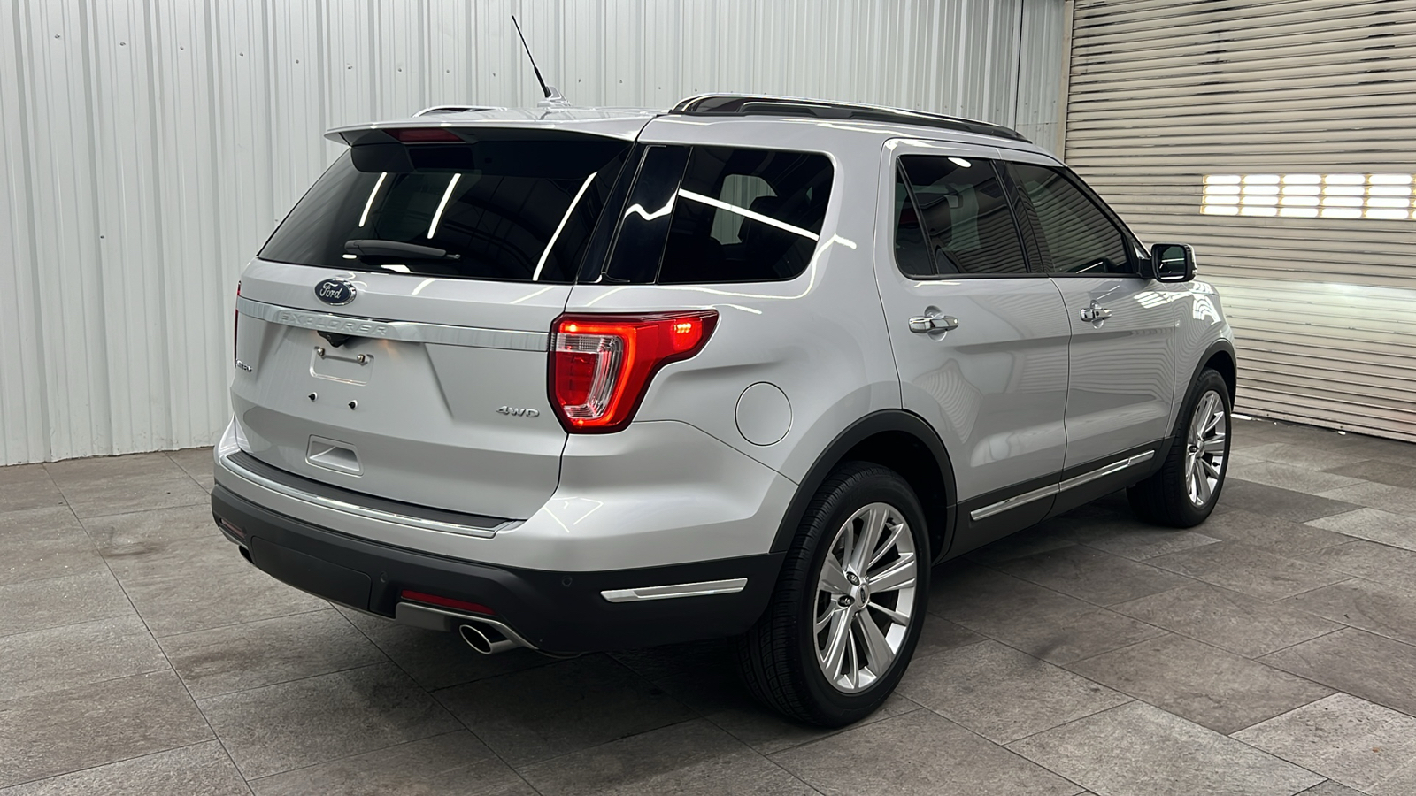 2019 Ford Explorer Limited 8