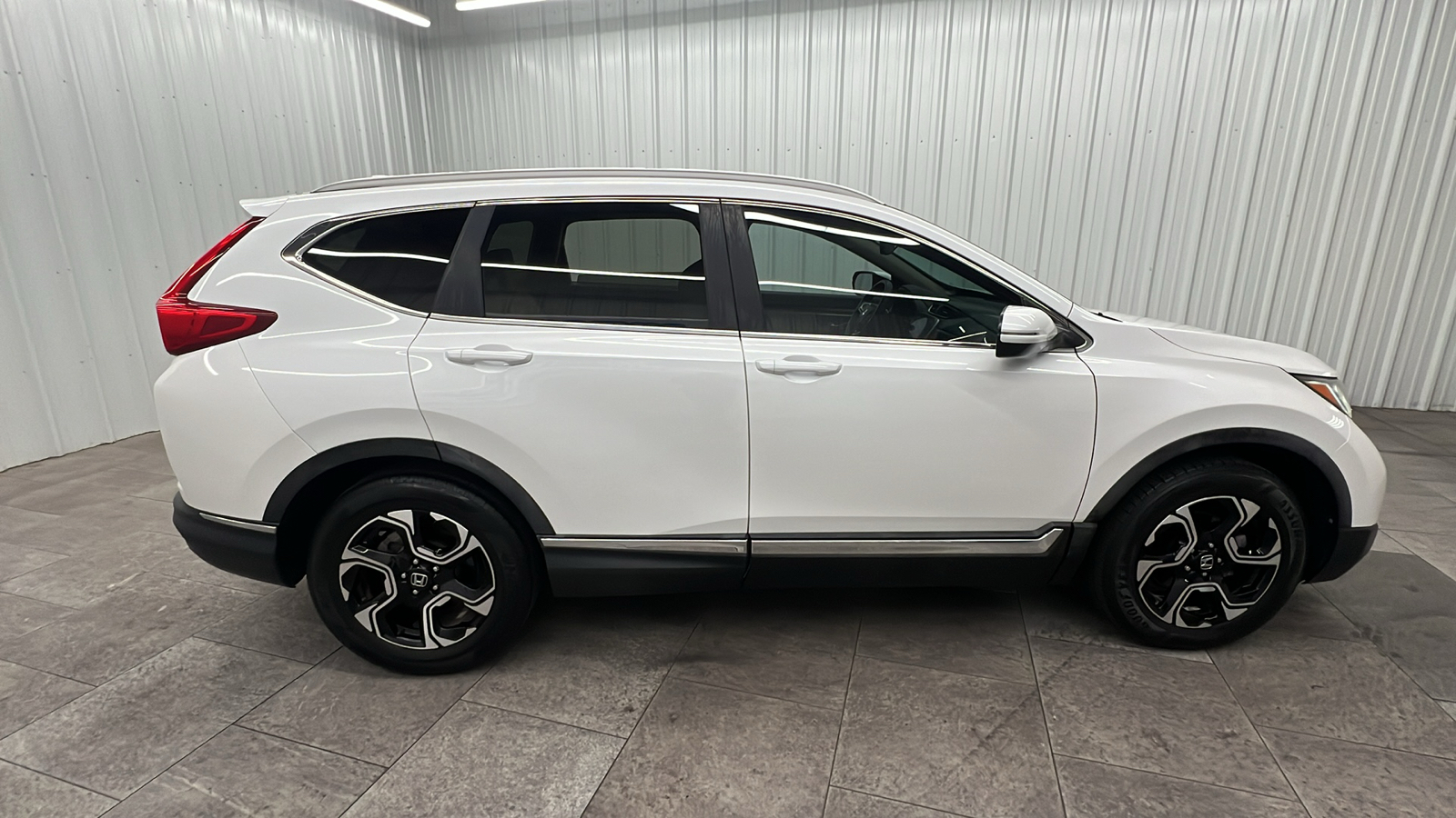 2019 Honda CR-V Touring 9