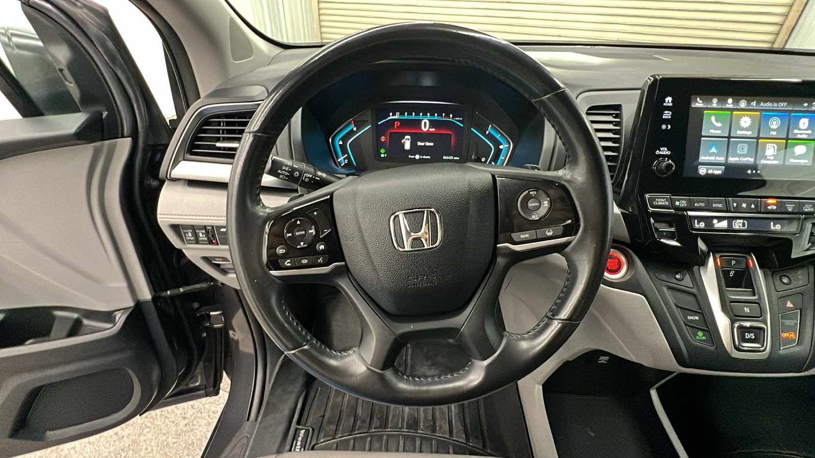 2018 Honda Odyssey EX-L 24