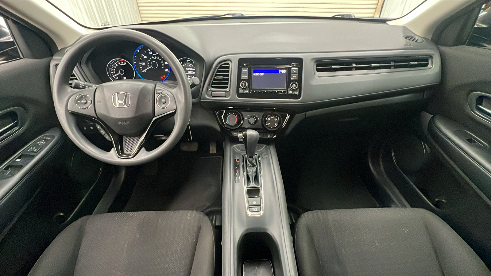 2018 Honda HR-V LX 13