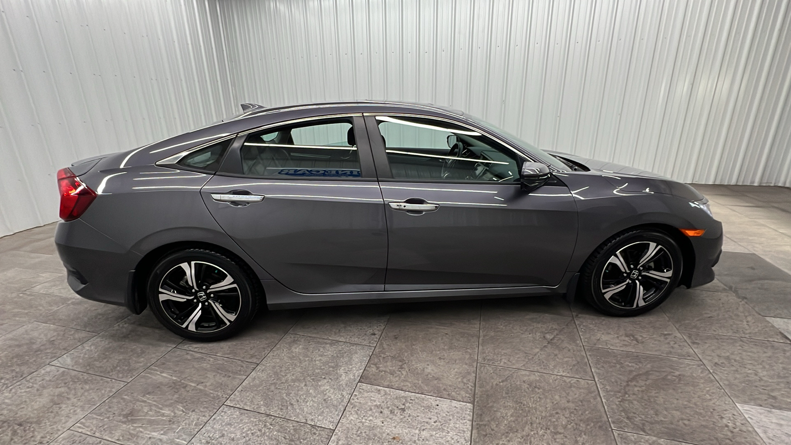 2016 Honda Civic Touring 9