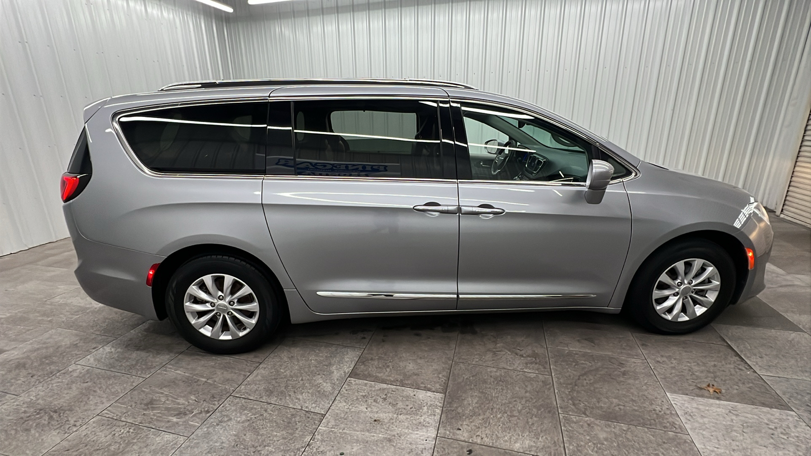 2019 Chrysler Pacifica Touring L 8