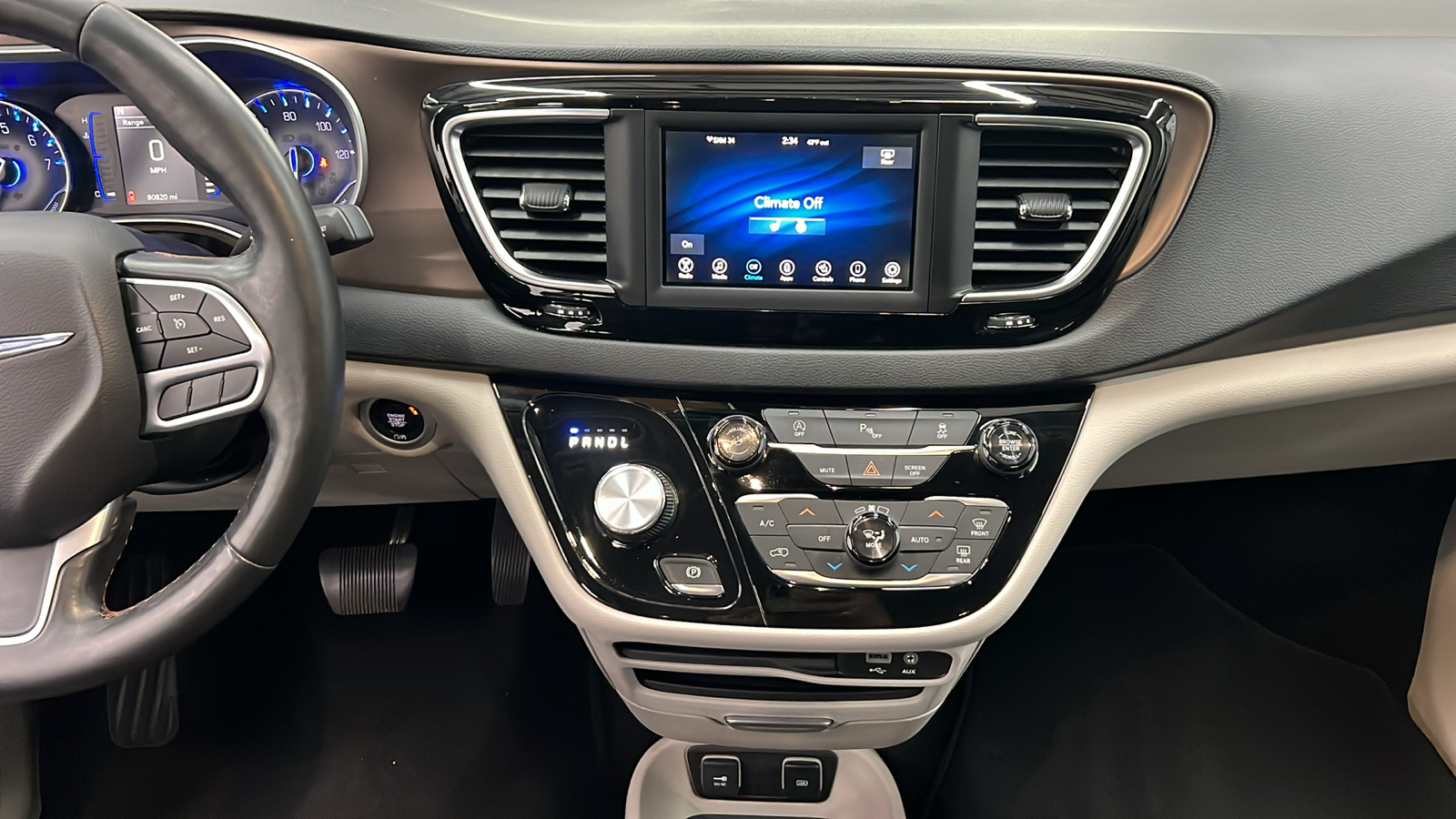 2019 Chrysler Pacifica Touring L 16