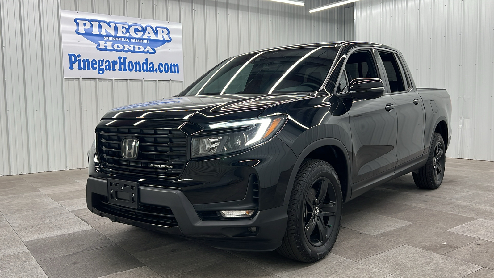 2022 Honda Ridgeline Black Edition 1