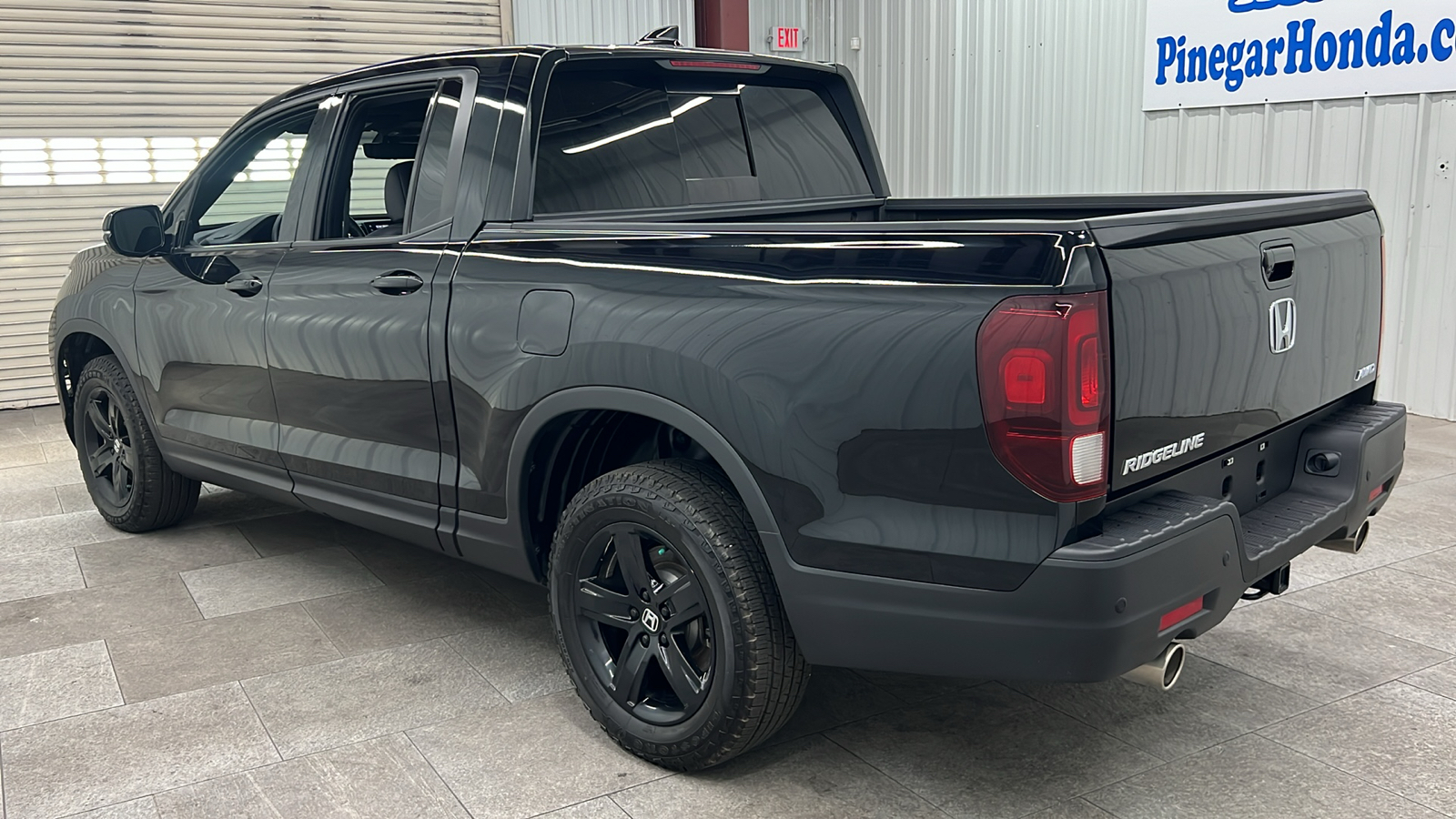 2022 Honda Ridgeline Black Edition 4