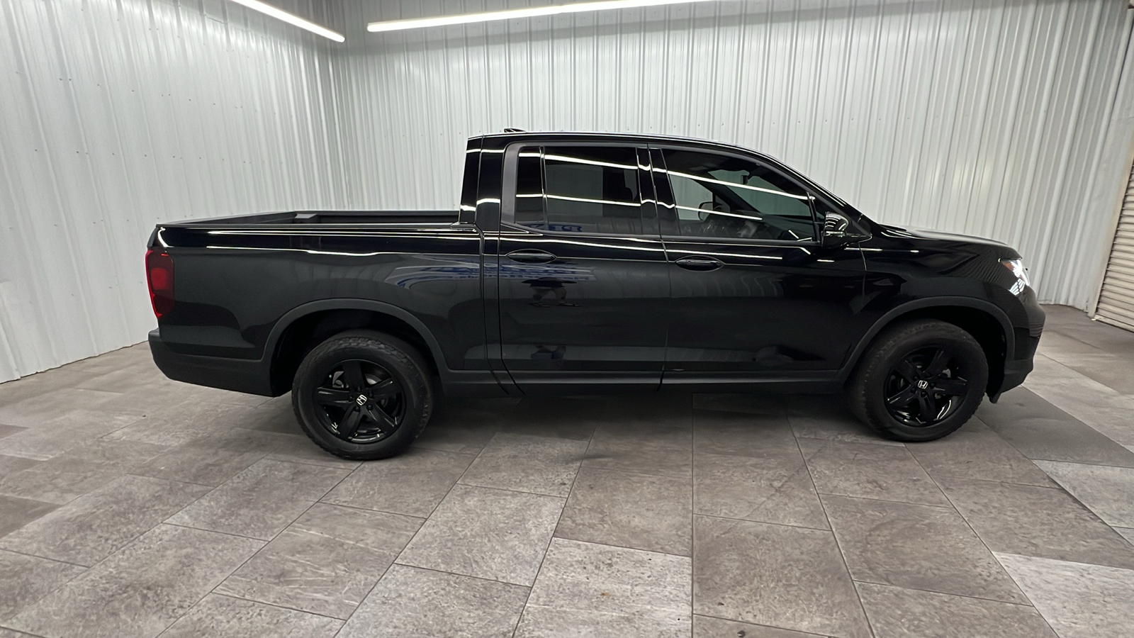 2022 Honda Ridgeline Black Edition 9