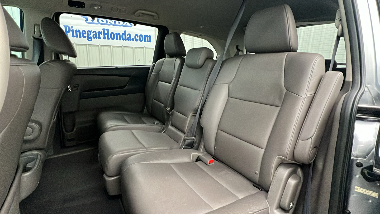 2016 Honda Odyssey Touring Elite 11