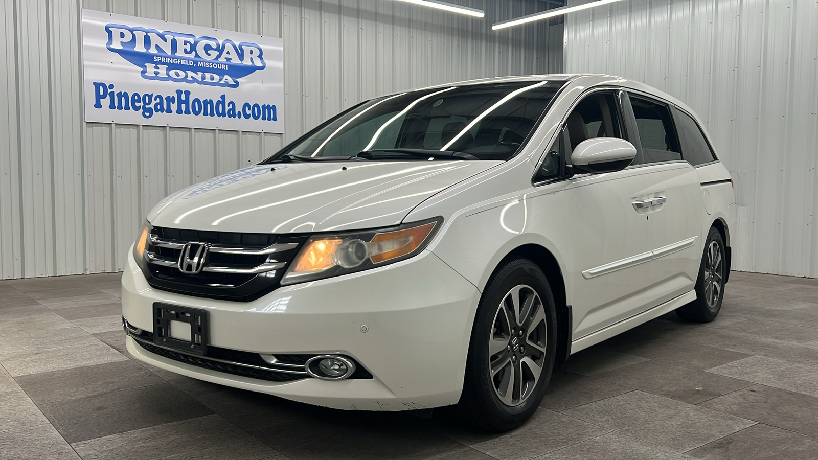 2016 Honda Odyssey Touring Elite 1