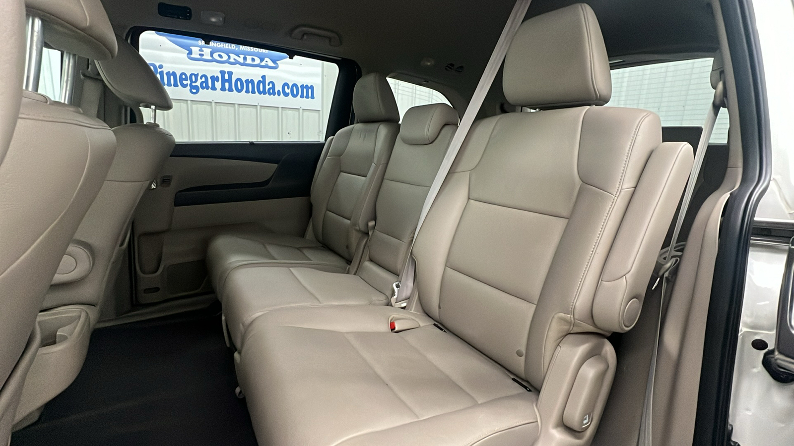 2016 Honda Odyssey Touring Elite 12