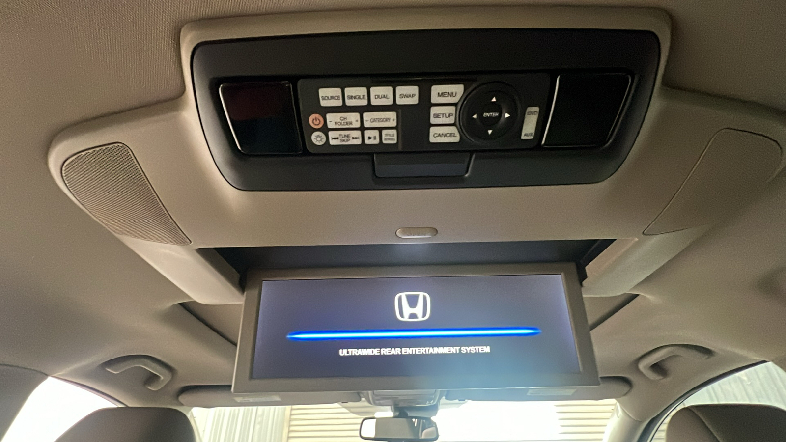 2016 Honda Odyssey Touring Elite 15