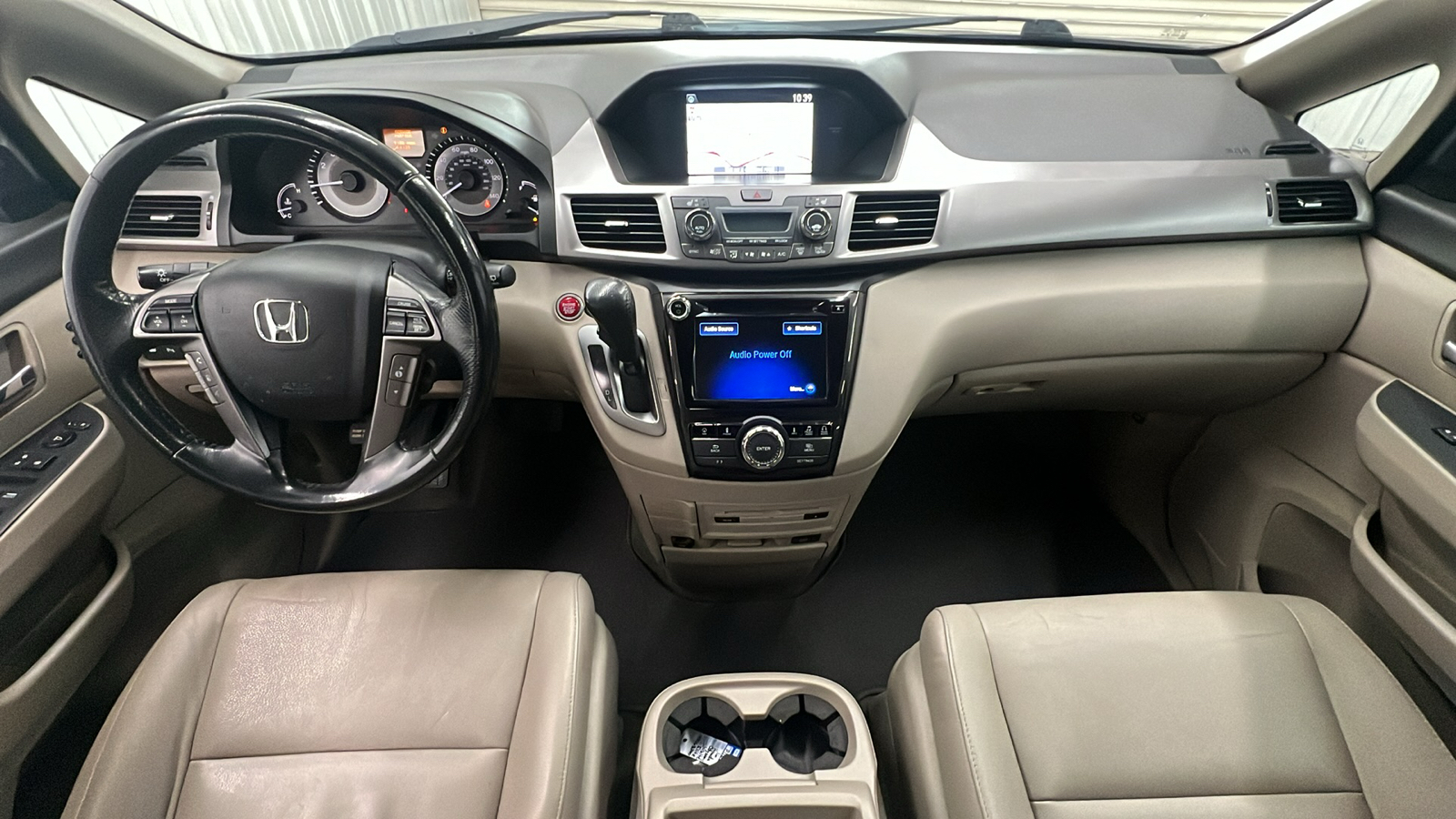 2016 Honda Odyssey Touring Elite 17