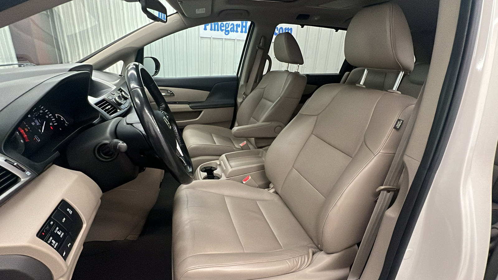 2016 Honda Odyssey Touring Elite 21