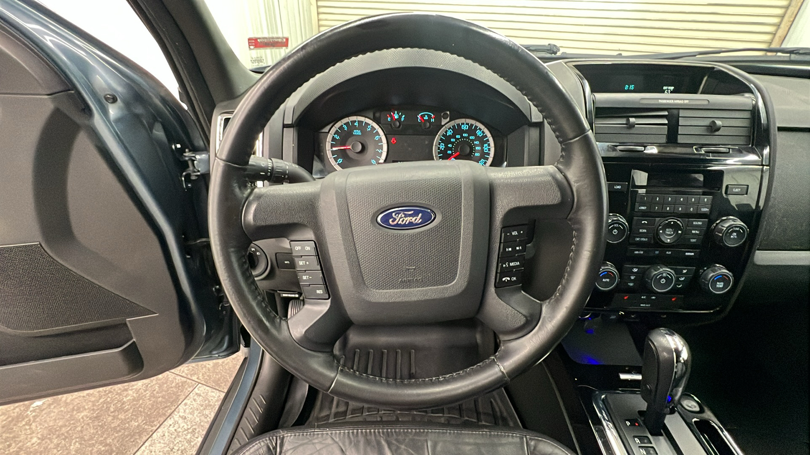 2012 Ford Escape Limited 22