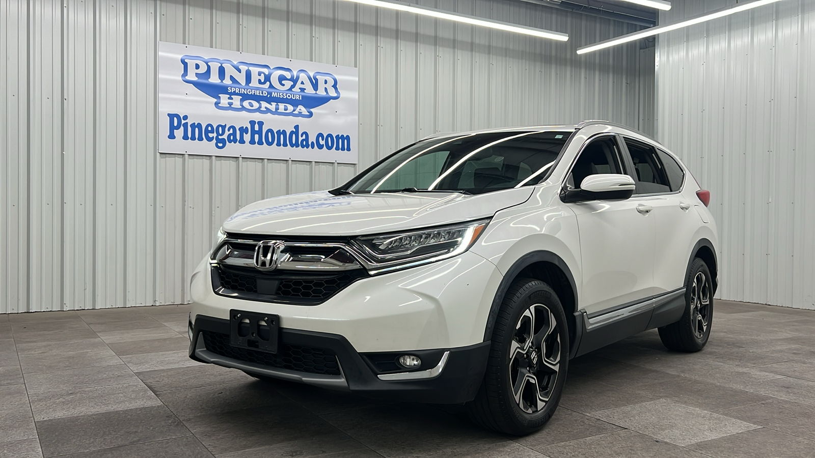 2017 Honda CR-V Touring 1