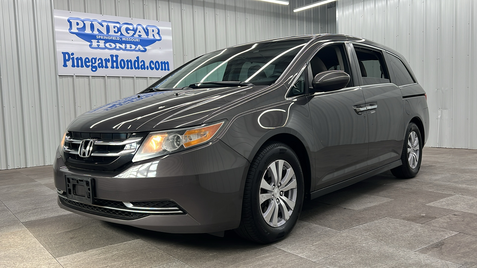 2016 Honda Odyssey SE 1