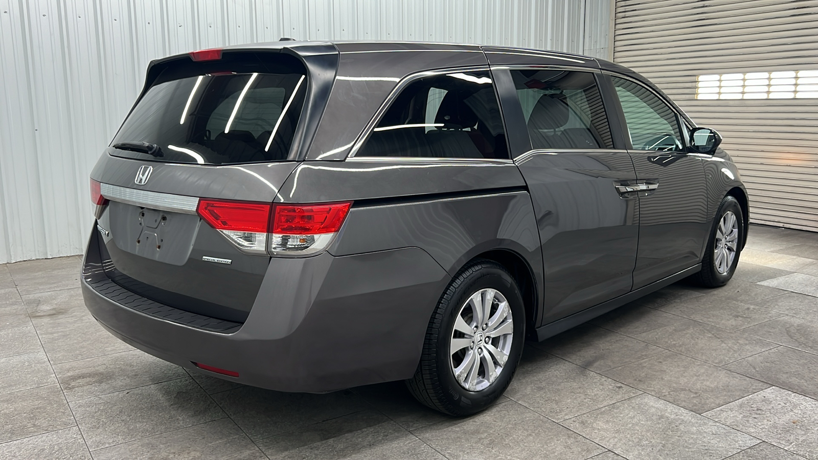 2016 Honda Odyssey SE 8