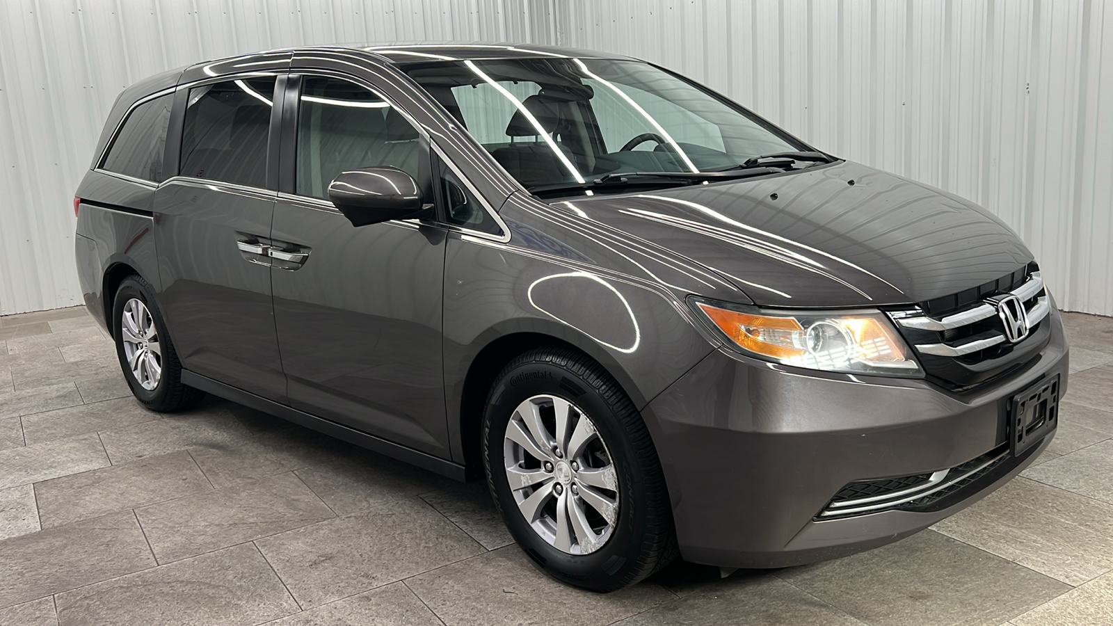 2016 Honda Odyssey SE 10