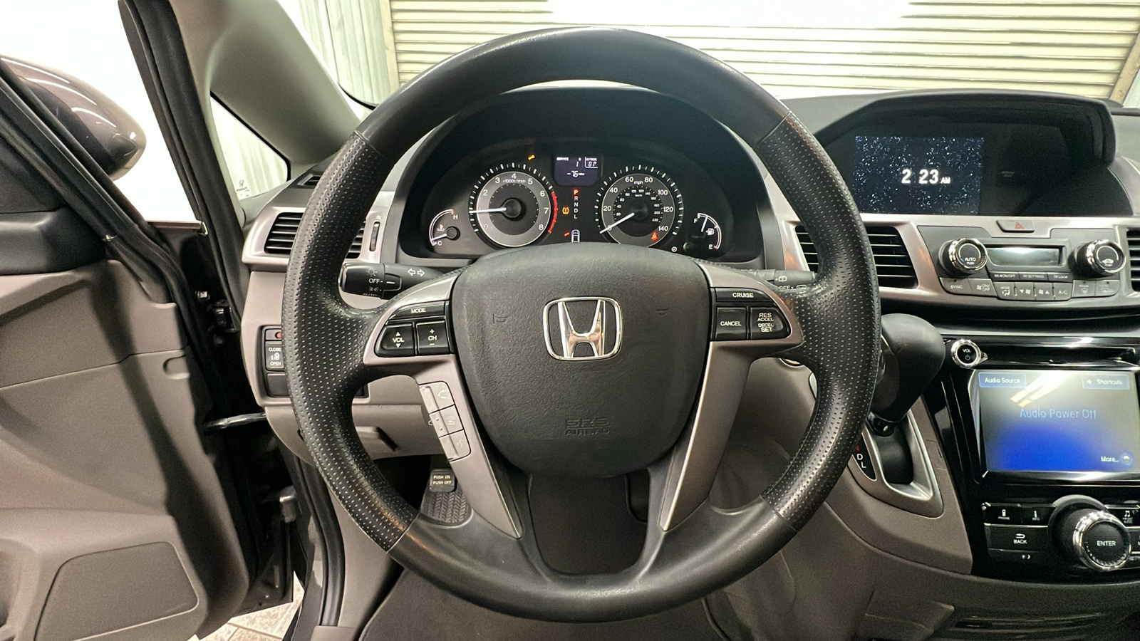 2016 Honda Odyssey SE 25