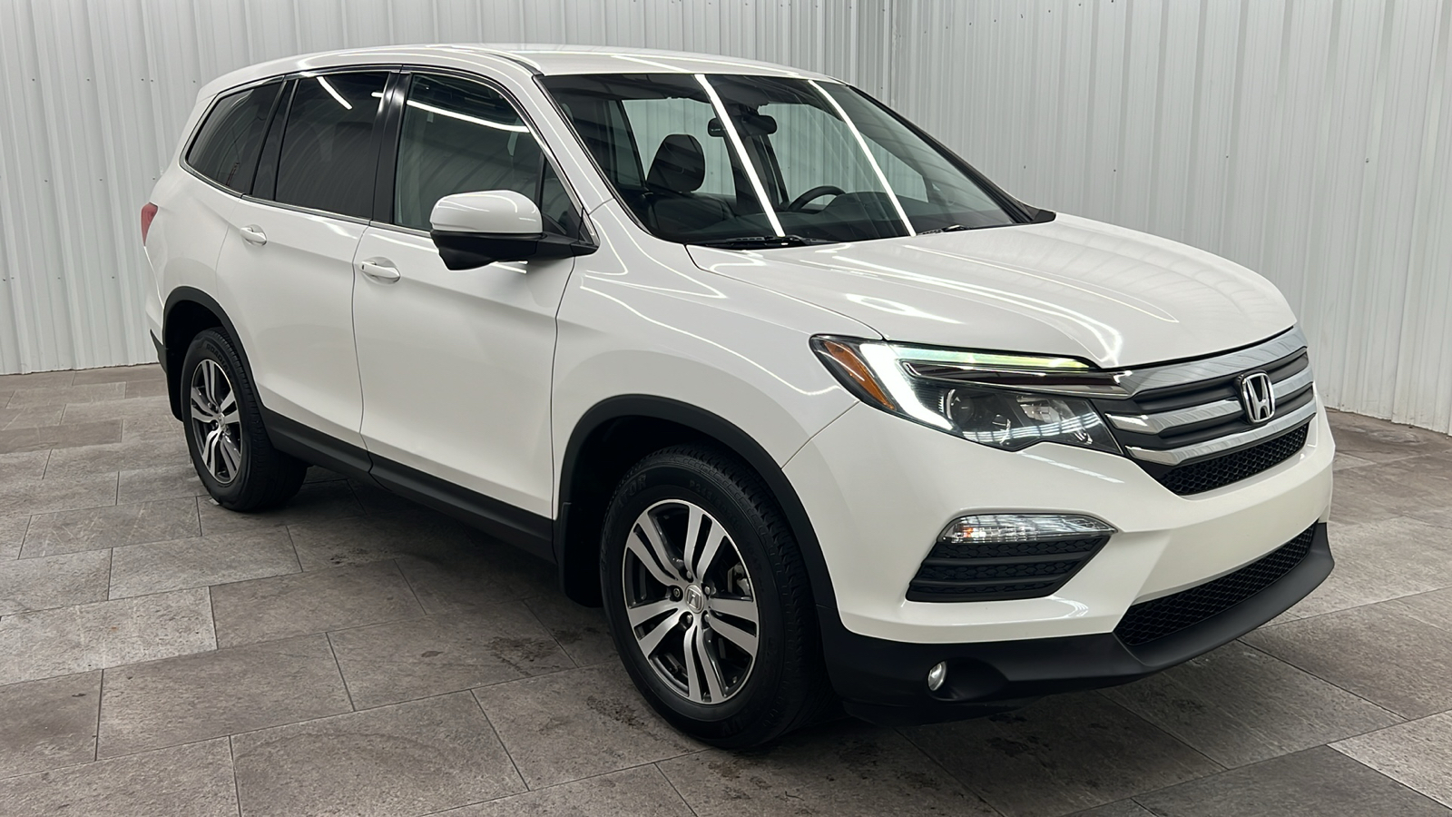 2018 Honda Pilot EX 9